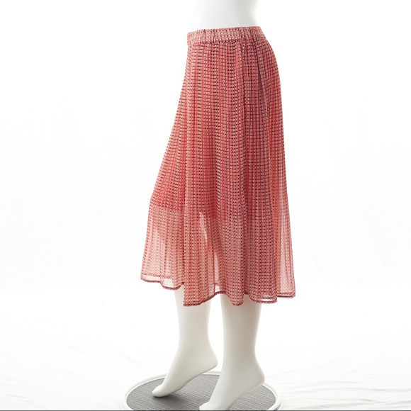 Banana Republic Release Pleated Midi Skirt Red Hits Mid Calf Elastic Waistband - Picture 6 of 7